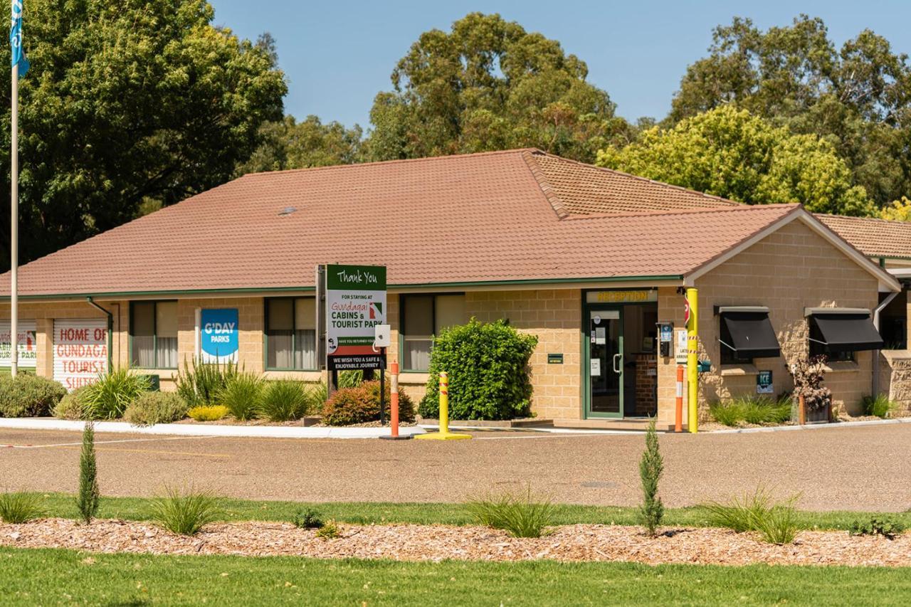 Gundagai Cabins & Tourist Park ภายนอก รูปภาพ