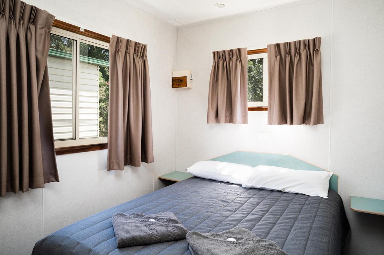 Gundagai Cabins & Tourist Park ภายนอก รูปภาพ