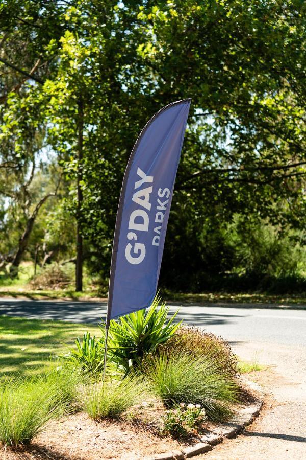 Gundagai Cabins & Tourist Park ภายนอก รูปภาพ