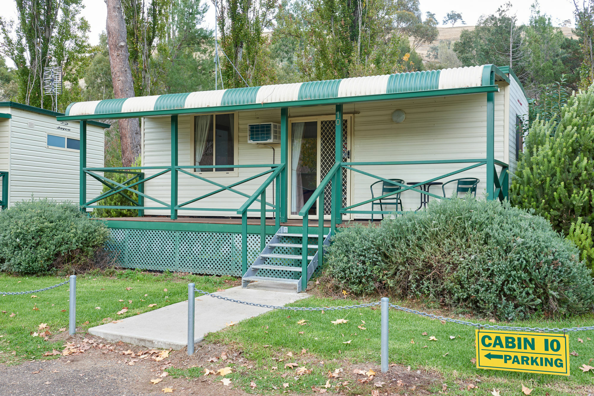 Gundagai Cabins & Tourist Park ภายนอก รูปภาพ