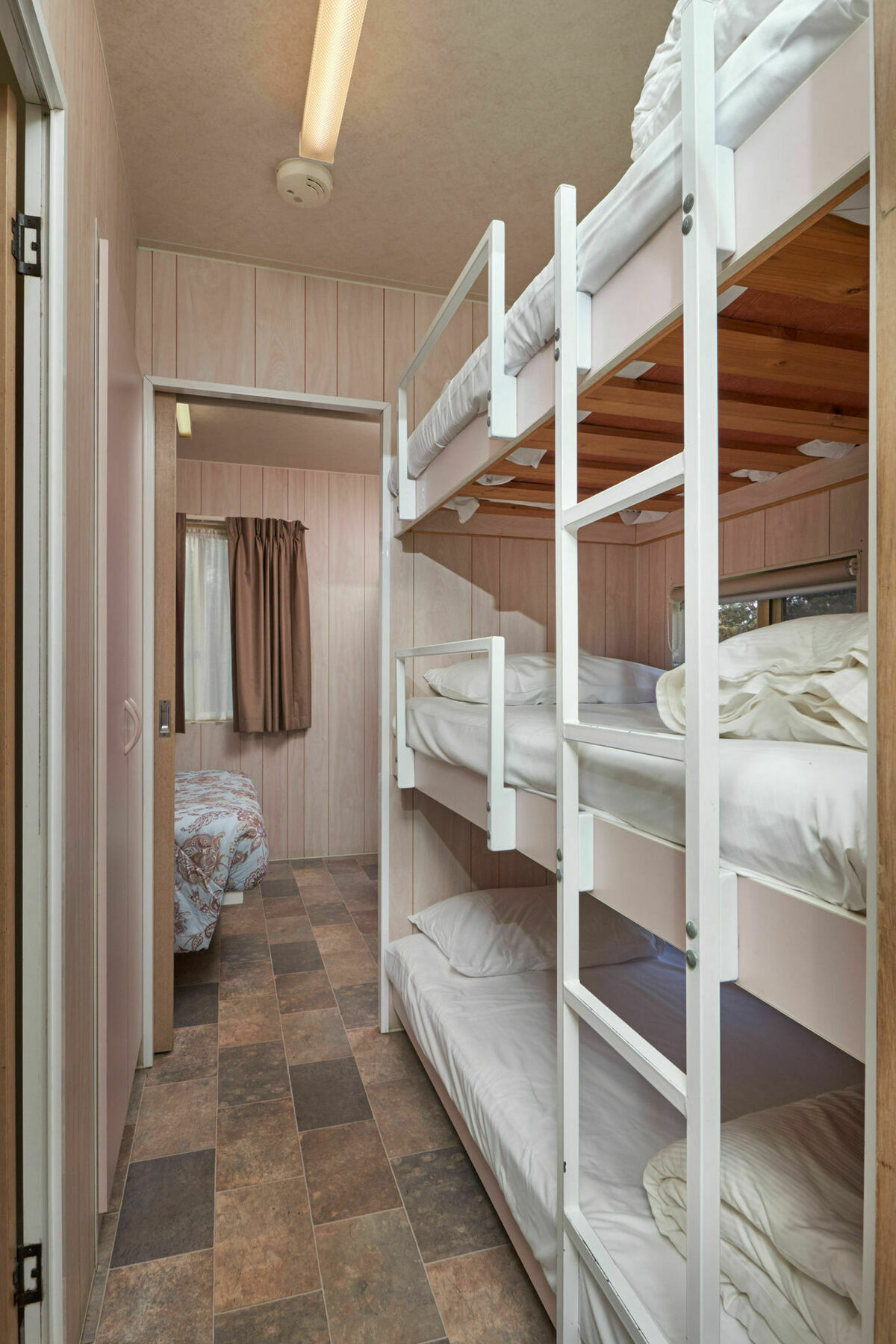 Gundagai Cabins & Tourist Park ภายนอก รูปภาพ