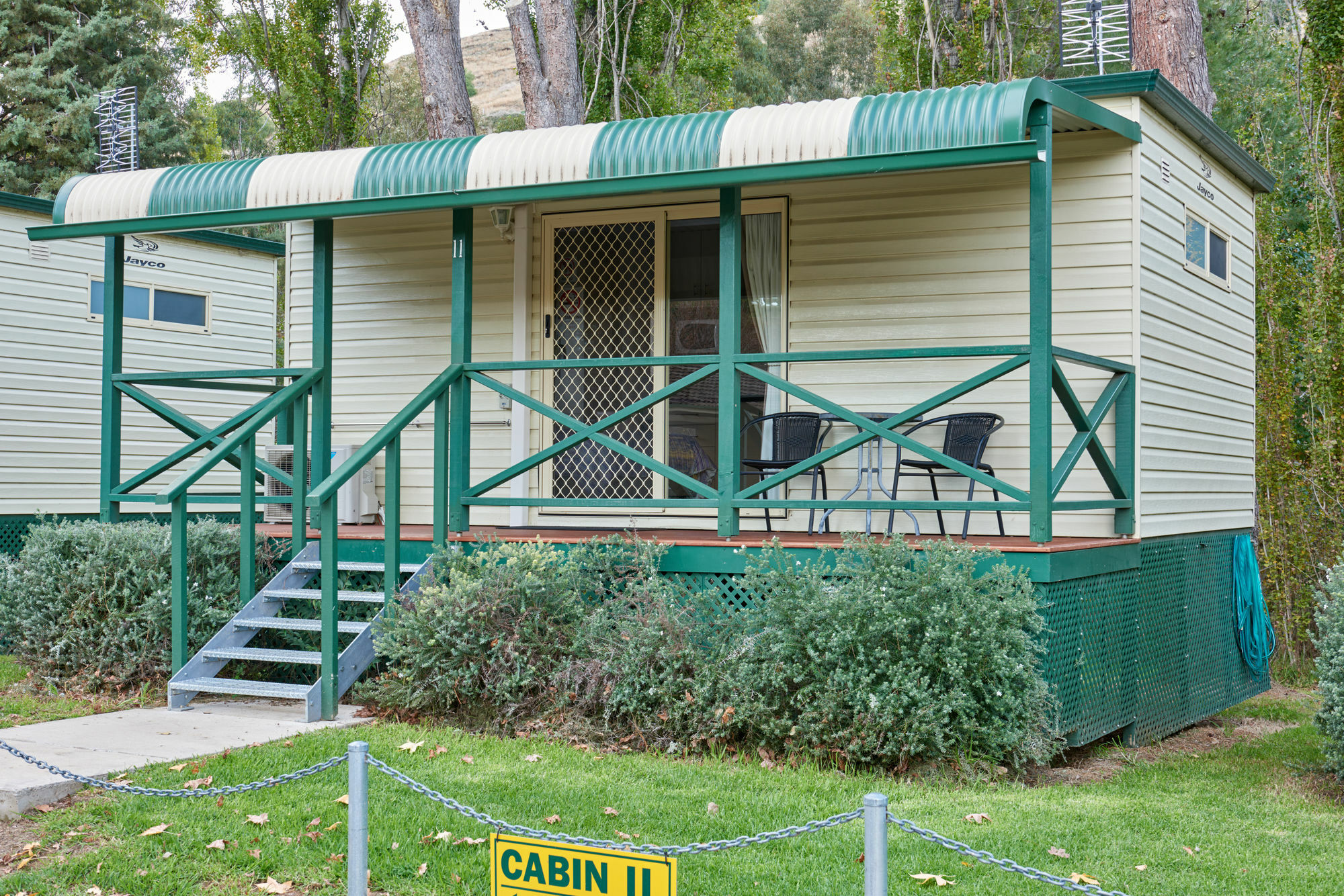 Gundagai Cabins & Tourist Park ภายนอก รูปภาพ